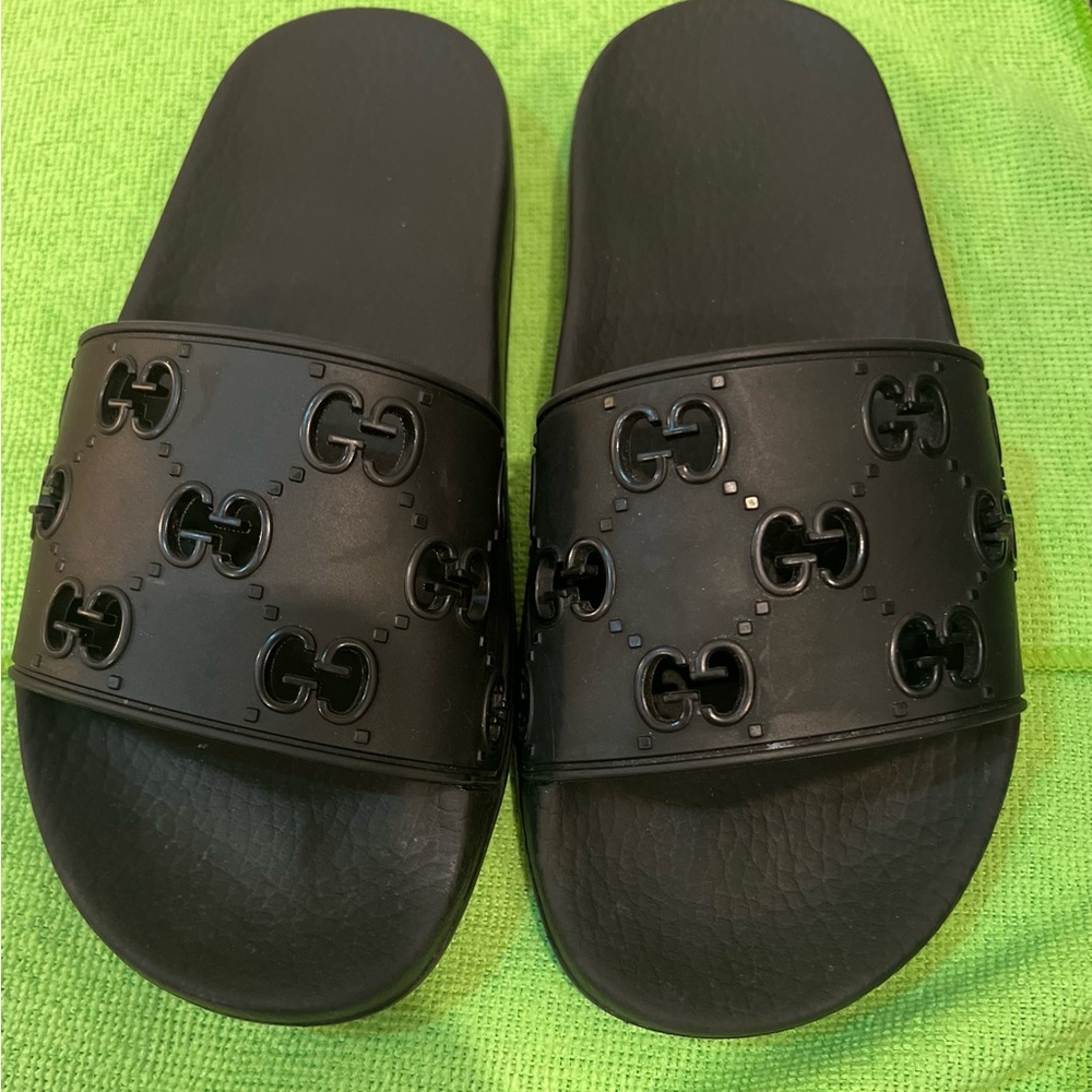 Authentic “GG” Gucci Rubber Slide - black